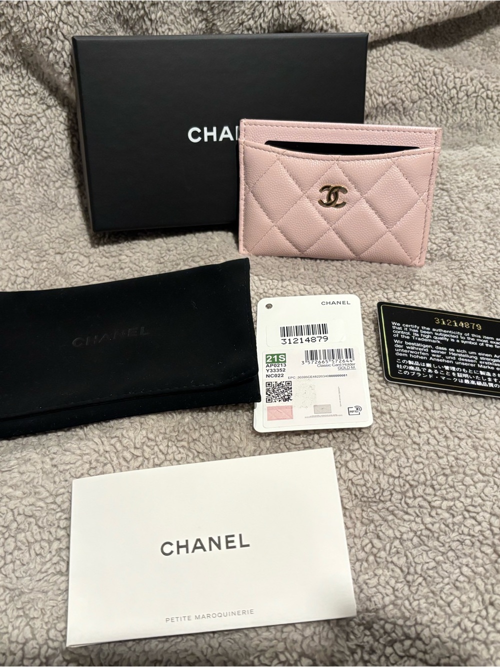 CHANEL Light Pink Quilted Card Holder with Gold CC